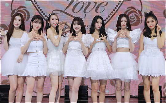 組圖：OhMyGirl釋出第二張專輯 白裙造型清純美麗