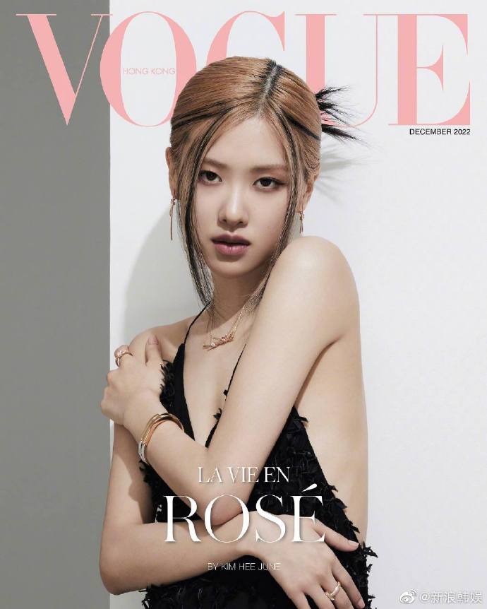 组图：90后《VOGUE》主编章凝晒照 与朴彩英热聊交谈甚欢