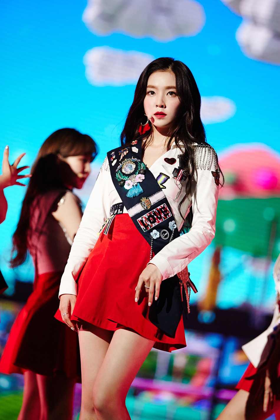 组图:redvelvet演唱会热力四射 五成员造型清凉纯美