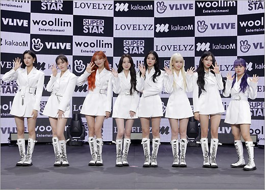 组图：韩女团Lovelyz发新专辑 纯白色造型清新养眼