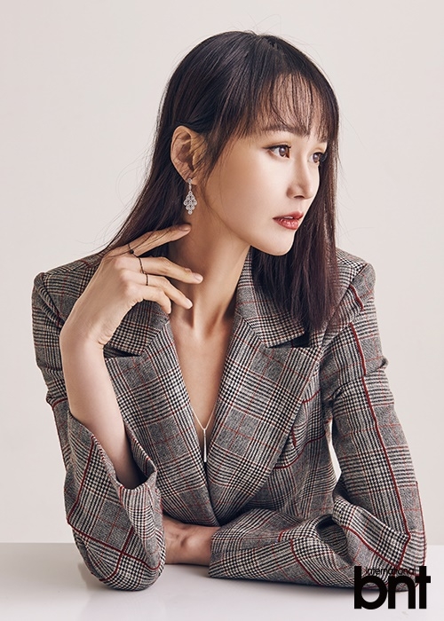 组图:韩模特李惠贞拍写真 穿运动装大秀健美身材_高清图集_新浪网