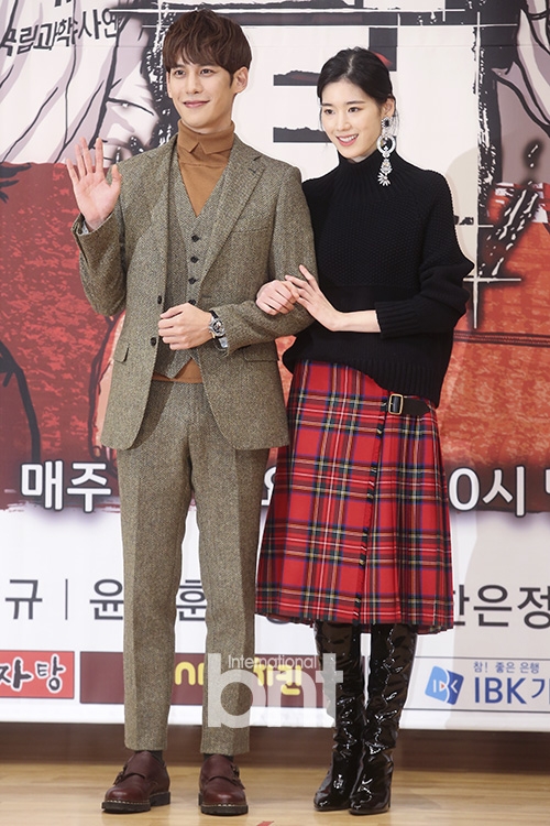 r   k  c4 y  f( e/ y2 t9 y0 f  d   朴基雄 郑恩彩