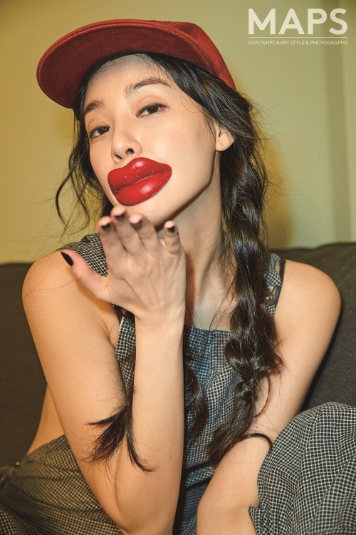 组图:权志龙绯闻女友李珠妍拍写真 展搞怪调皮一面_高清图集_新浪网