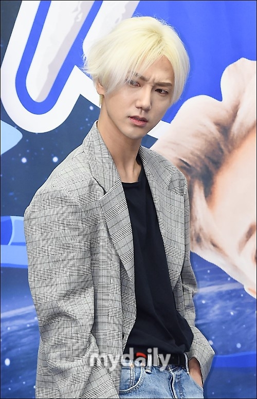 艺声 支持   键翻阅图片 列表查看 猜你喜欢 13 / 16 新浪娱乐讯 1月