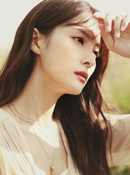 组图:韩女星朴圭利写真集公开 开始网上发售