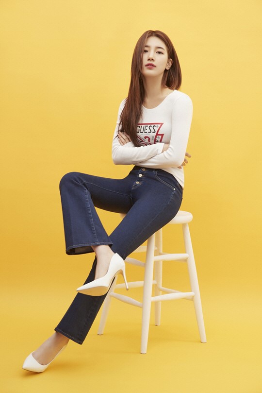 组图:秀智最新代言宣传照曝光 大秀修长美腿