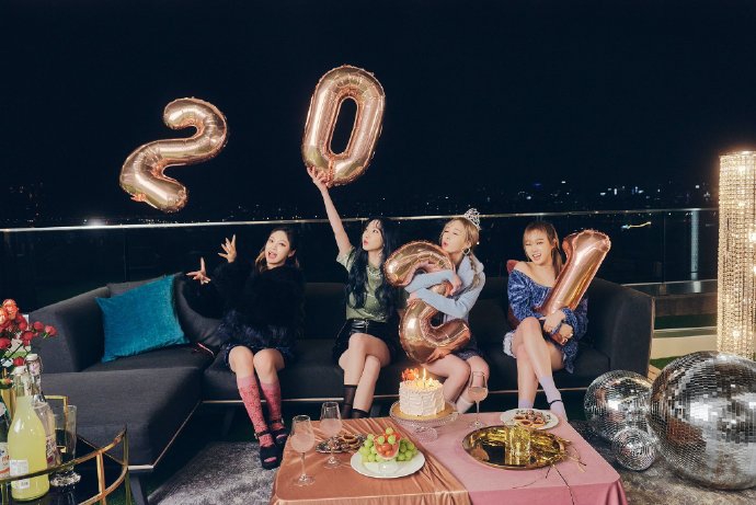 組圖：快樂翻倍！SM新女團aespa為winter慶生還祝粉絲2021快樂