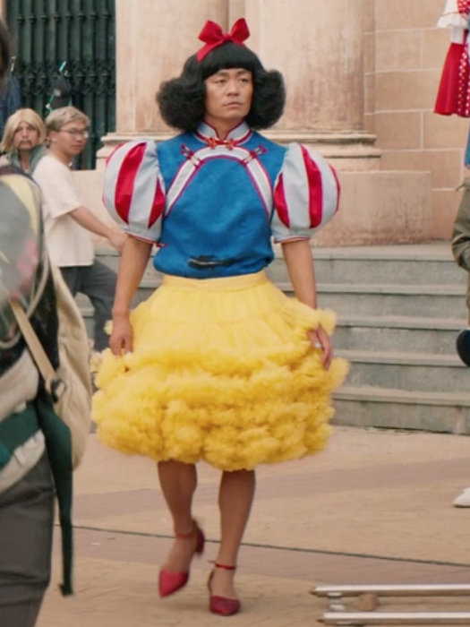 组图:亮瞎了!王宝强主演周星驰新片 演的竟是白雪公主和死尸