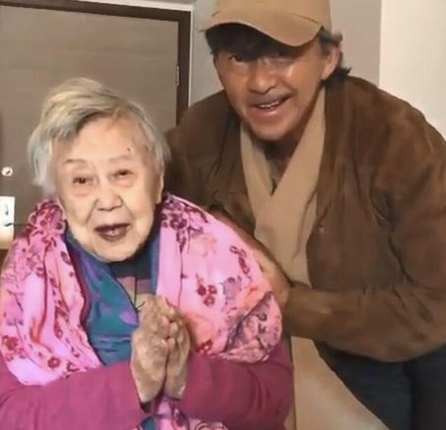 组图:林子祥99岁母亲因病去世 孙子林德信晒旧照怀念祖母
