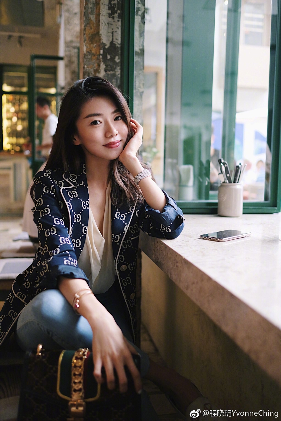 新浪娱乐讯 11月20日,郑恺前女友程晓玥在微博分享