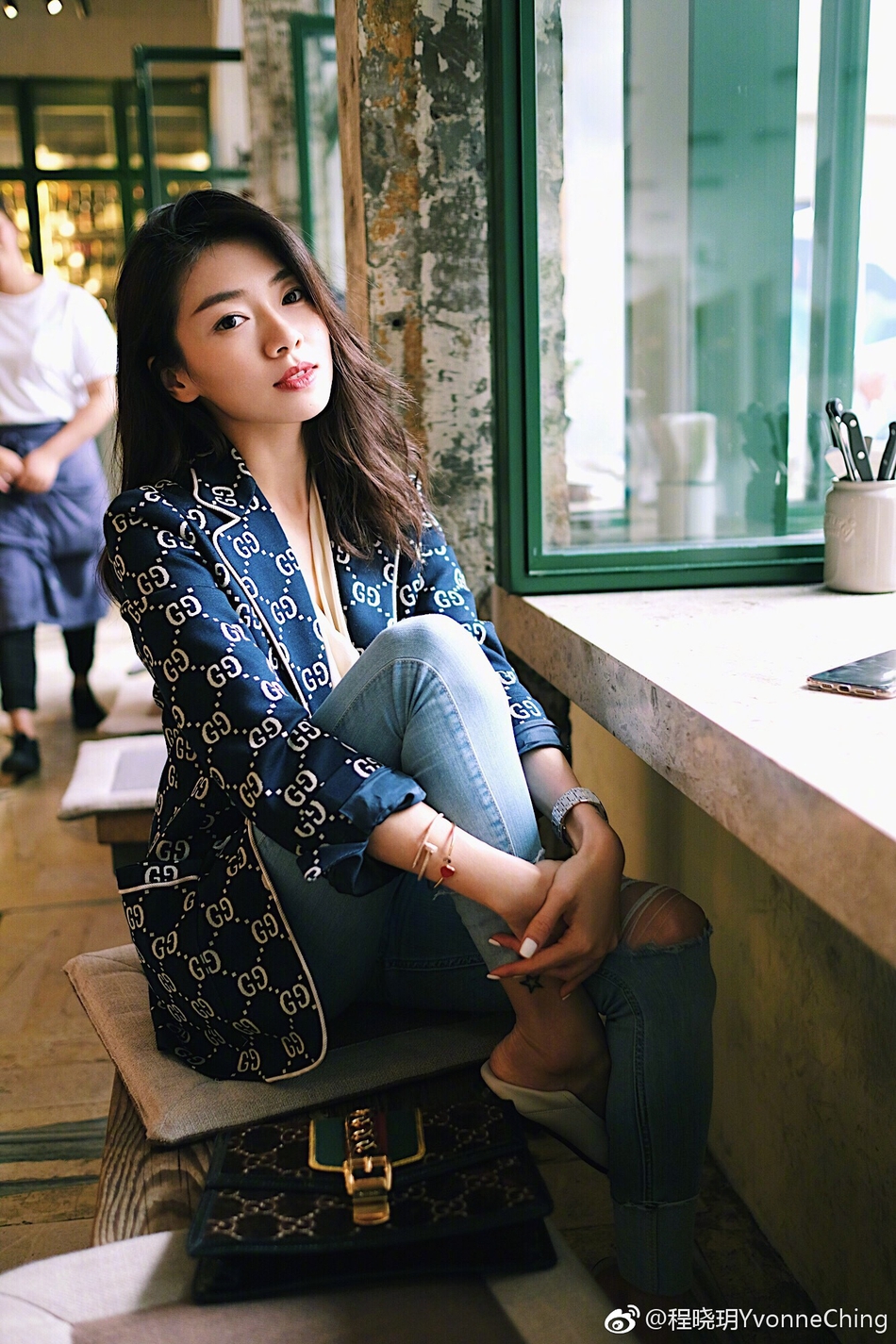 组图郑恺前女友程晓玥晒照白富美扮相精致美丽