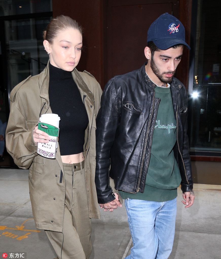 组图:超模吉吉-哈迪德与男友十指紧扣超甜腻