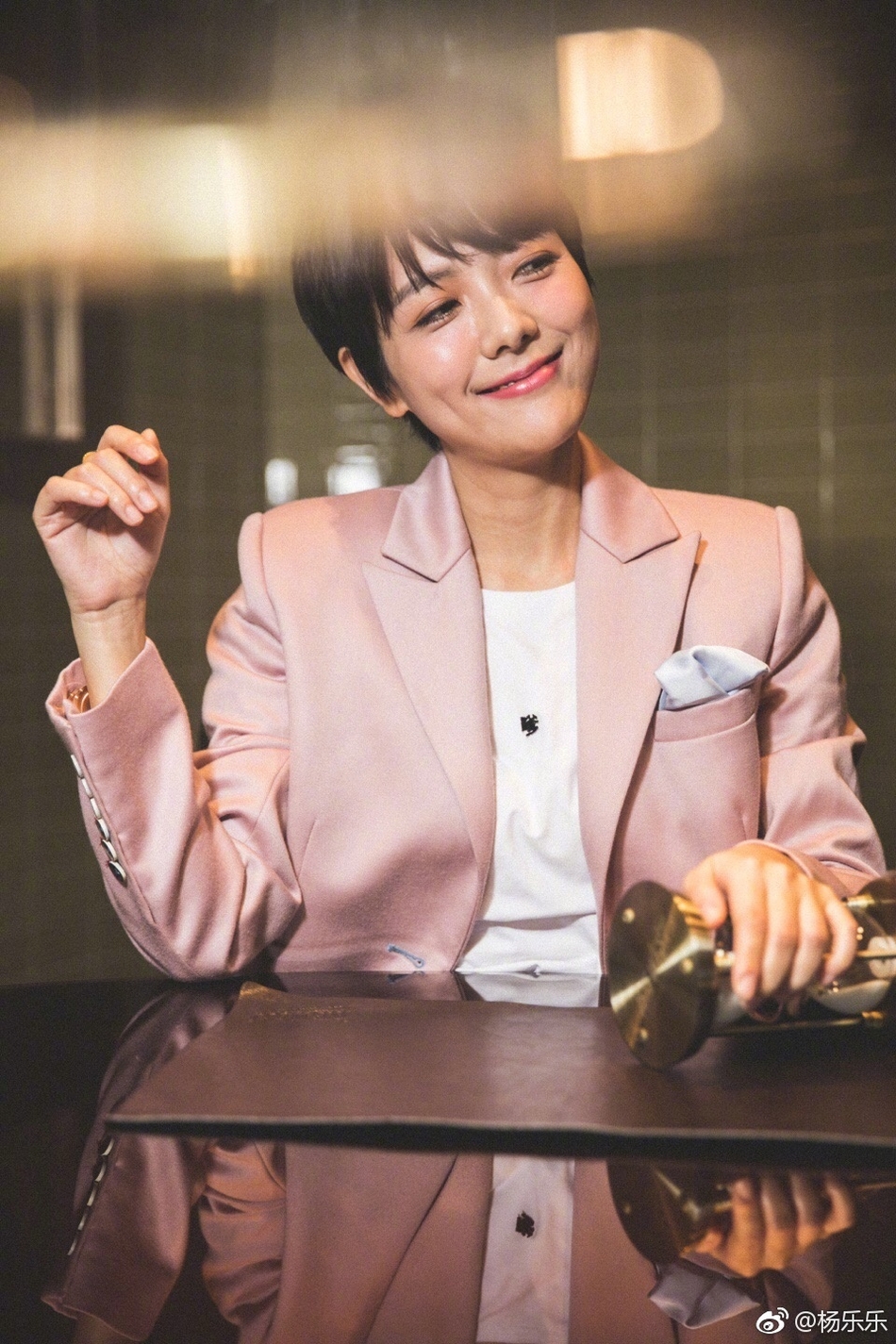 组图汪涵娇妻杨乐乐气质上佳优雅干练知性风