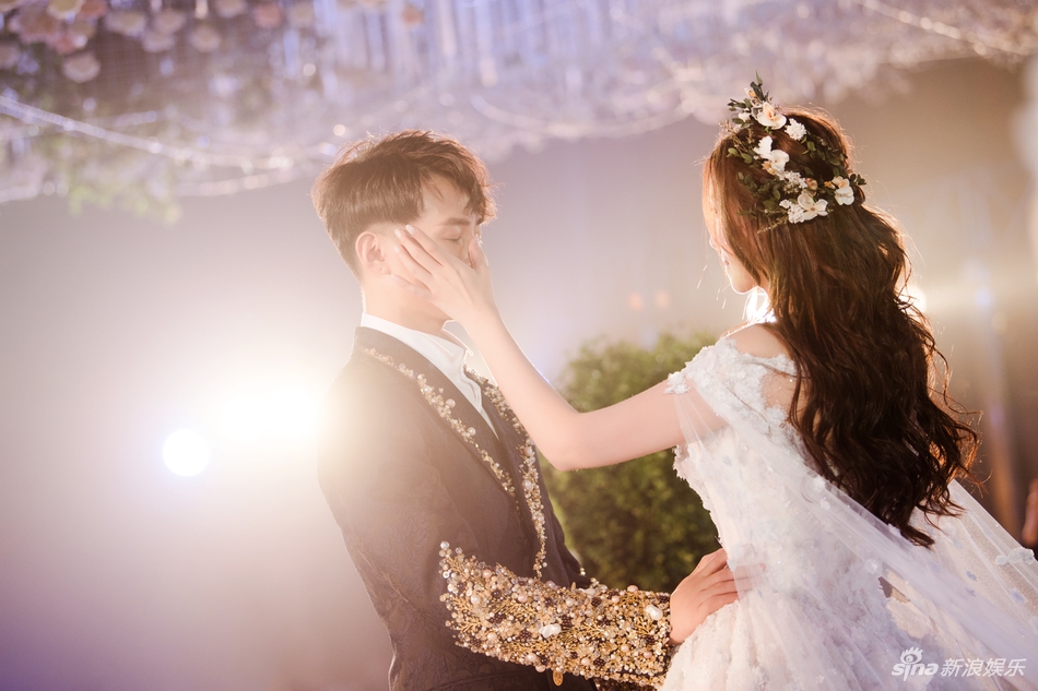 组图:《家有儿女》"键盘"盛冠森结婚 "鼠标"主持婚礼_高清图集_新浪网