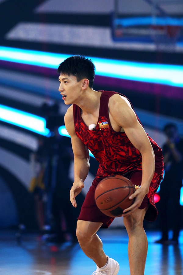 本周日《来吧冠军2》篮球对抗赛将开启,奥尼尔放言此次前来正是为了帮