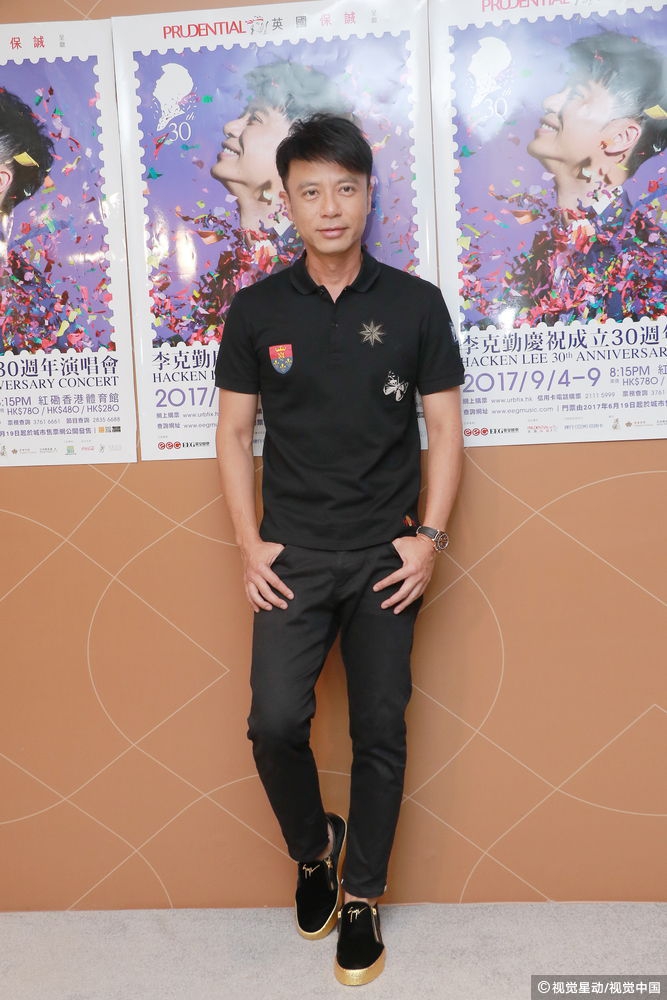 组图李克勤演唱会终极加至九场称服装将没有底线