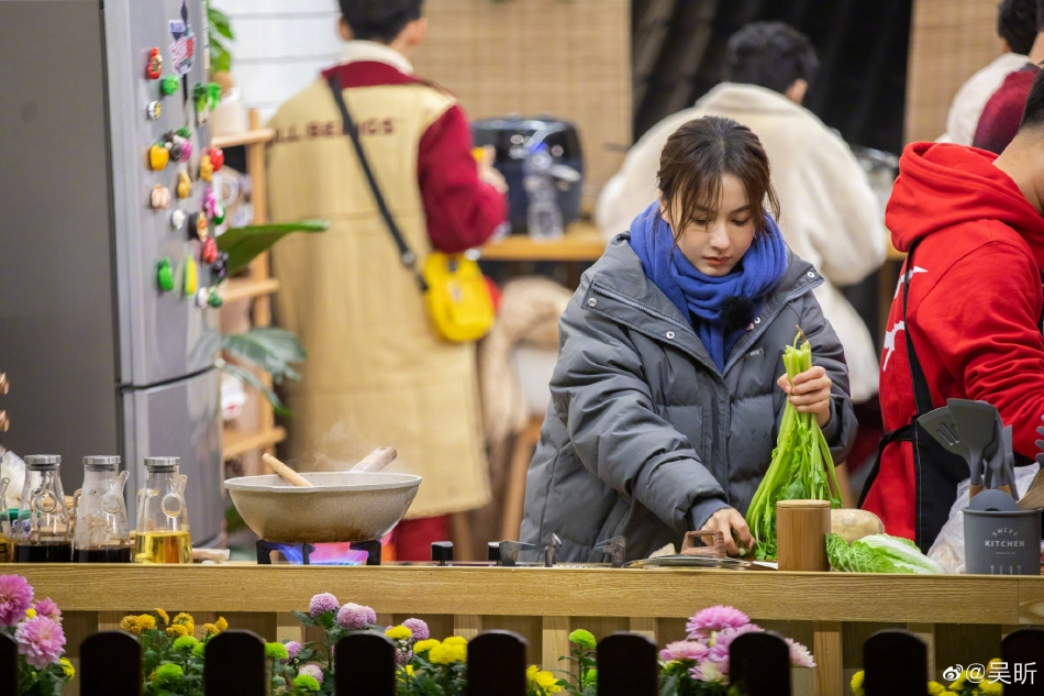 组图：吴昕发长文告别《名侦探学院5》感谢大家带给自己的一切第3张图片