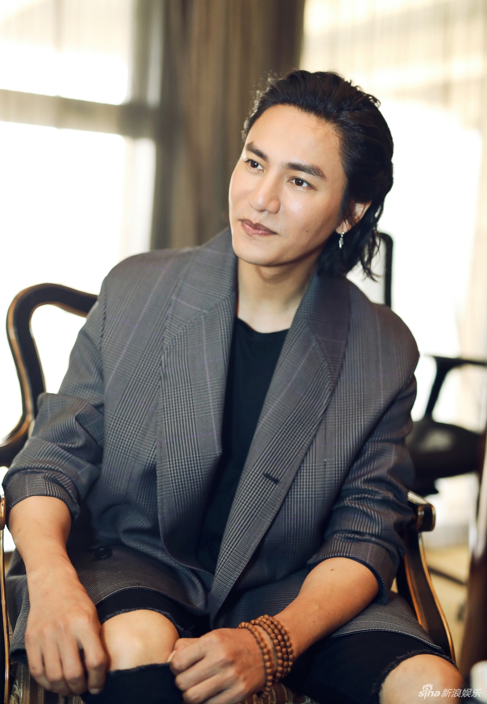 组图:陈坤一身潮装接受小浪专访 谈电影电视剧取舍之道