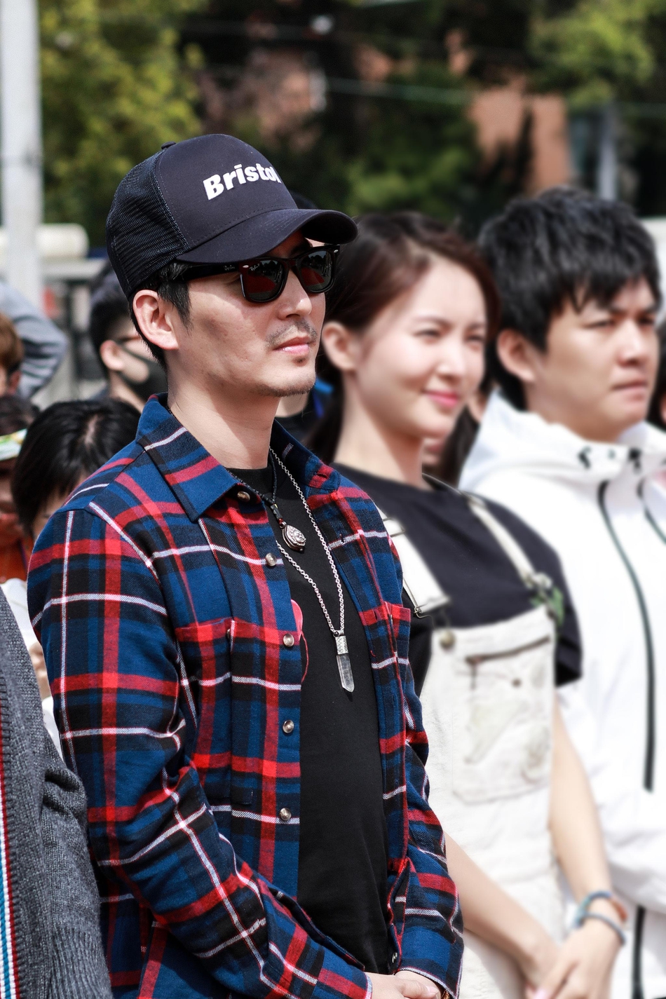 演员刘伟饰演顾父