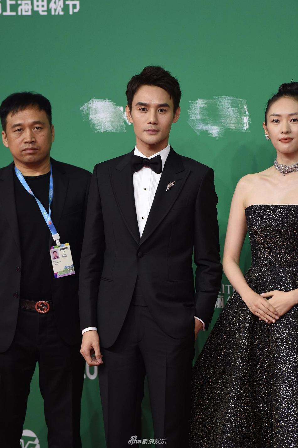 18:54:23 2 / 6 王凯西装(图:王远宏) 2   组图:姚晨透视裙性感马伊琍