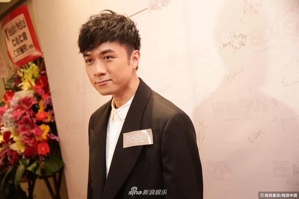 组图:古巨基支持古天乐上台唱歌 关心苏有朋传新恋情