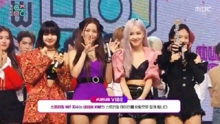 組圖：BLACKPINK一位！JENNIE智秀微博營業曬造型感恩粉絲