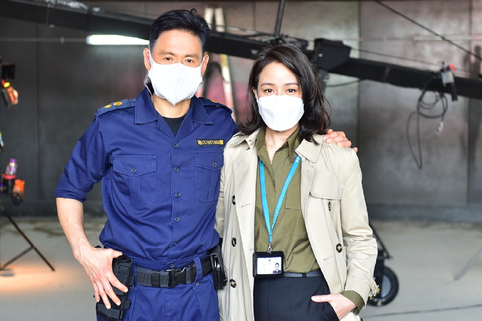 组图：电影《海关战线》开机！张学友谢霆锋海关调查员造型曝光