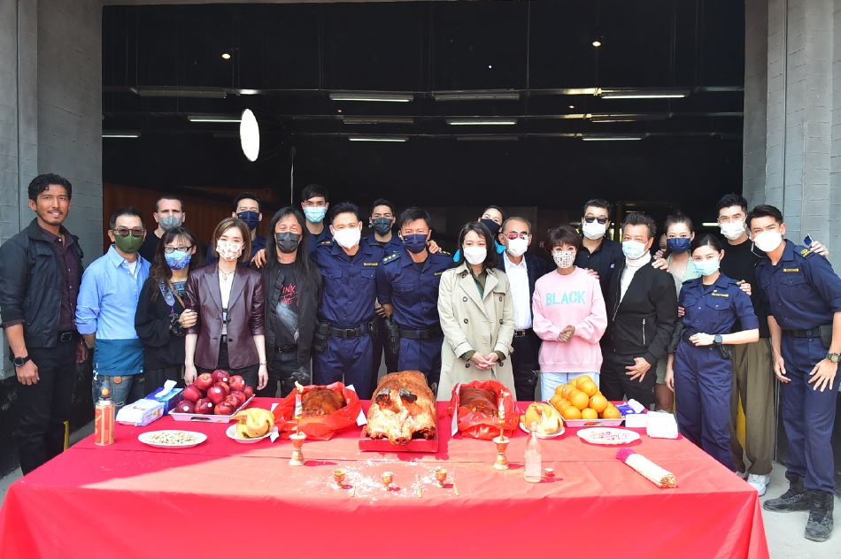 组图：电影《海关战线》开机！张学友谢霆锋海关调查员造型曝光