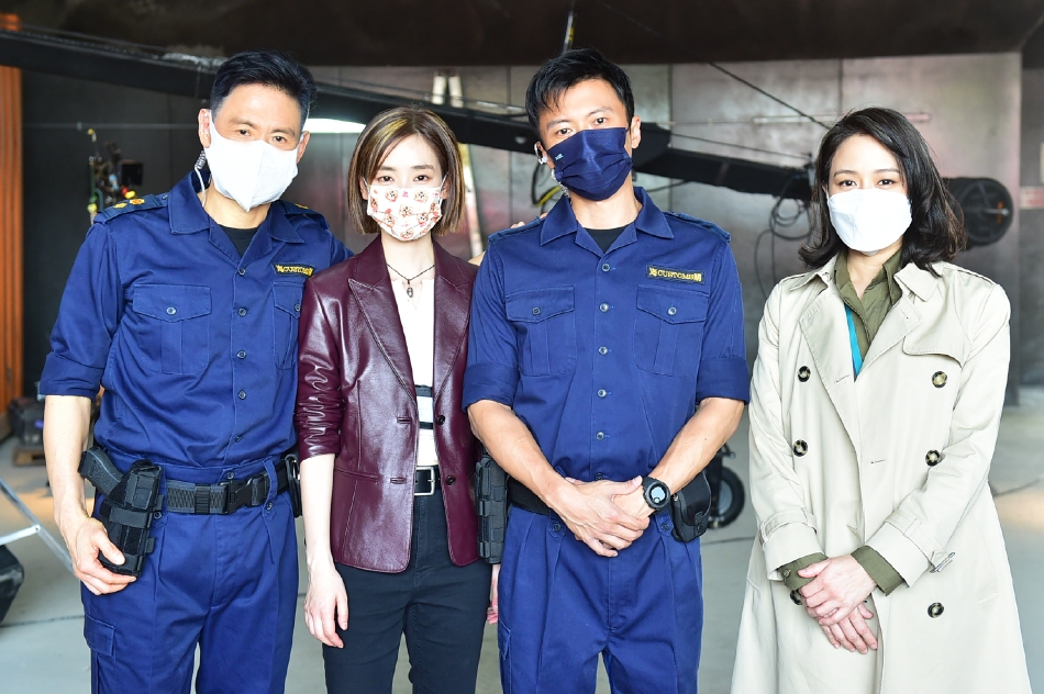 组图：电影《海关战线》开机！张学友谢霆锋海关调查员造型曝光