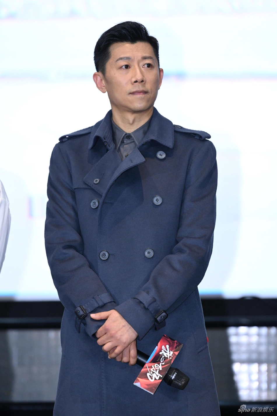 组图：孟美岐现身《我心飞扬》首映礼白衬衫配牛仔裤青春洋溢第5张图片