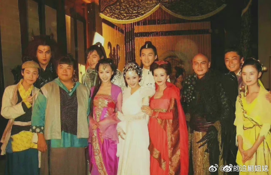 组图：13年前《仙剑3》主演旧照引回忆杀网友高呼“YYDS”第1张图片