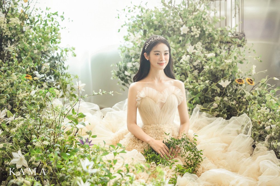 组图：WonderGirls禹惠林婚纱照曝光 换多套造型画面唯美似童话