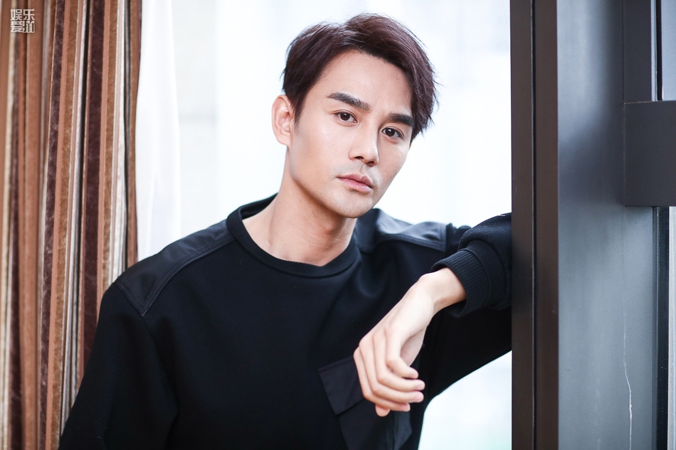 最后也来一张认真脸好啦.