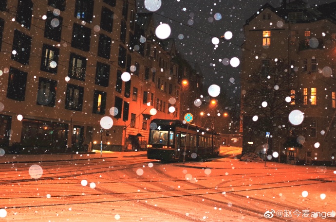 组图：吴磊赵今麦晒芬兰雪景照 网友催促“能不能边拍边播”