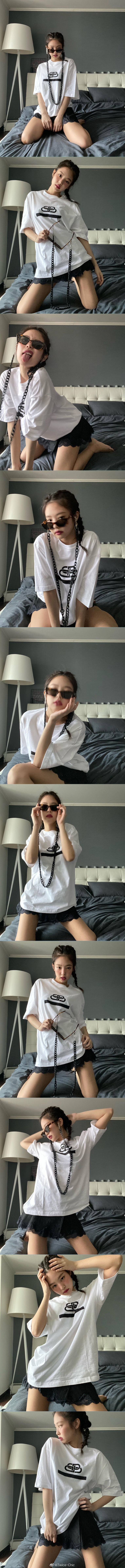 组图：百变妮妮！Jennie晒多组日常穿搭 或乖巧甜美或酷感朋克