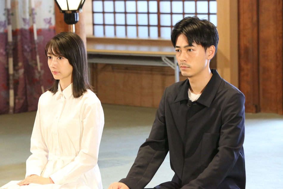 组图:电影《弥生,三月》将上映 成田凌波瑠参加祈愿活动