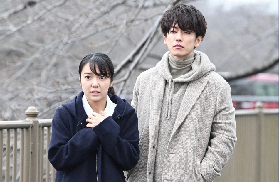 组图:《恋无止境》第9话剧照曝光 佐藤健上演柔情摸头杀