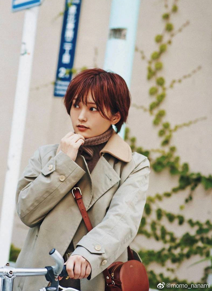 组图:山本彩拍摄杂志时尚写真 演绎单身女子冬日居家日常