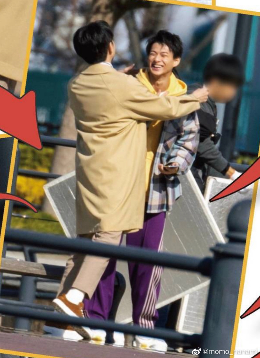 组图:平野紫耀中岛健人出街被拍 搂肩说笑气氛欢乐