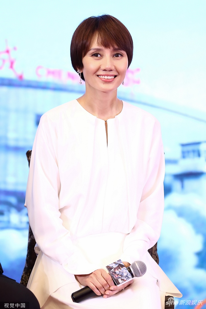 导演刘伟强,主演张涵予,袁泉,欧豪,杜江等出席,袁泉身穿白色长裙气质