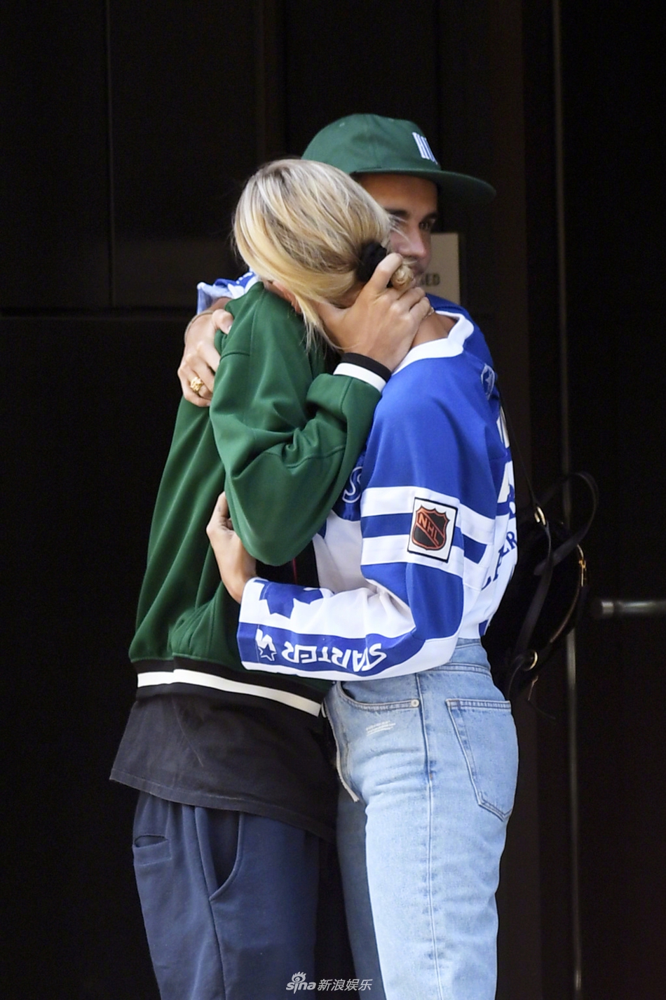 日前,比伯(justin bieber)和未婚妻海莉鲍德温(hailey