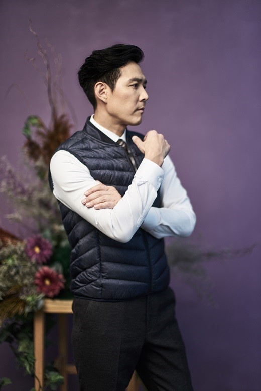 组图李政宰最新杂志写真曝光型男气质尽显