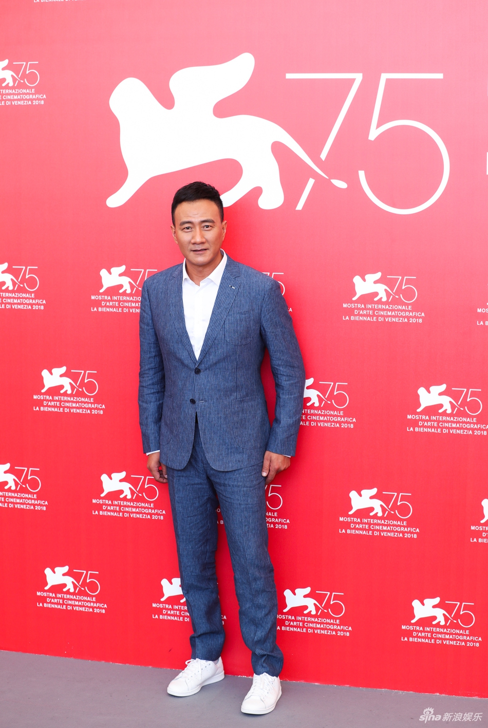 猜你喜欢 31 / 38 新浪娱乐讯 《影》亮相威尼斯电影节,张艺谋携郑恺