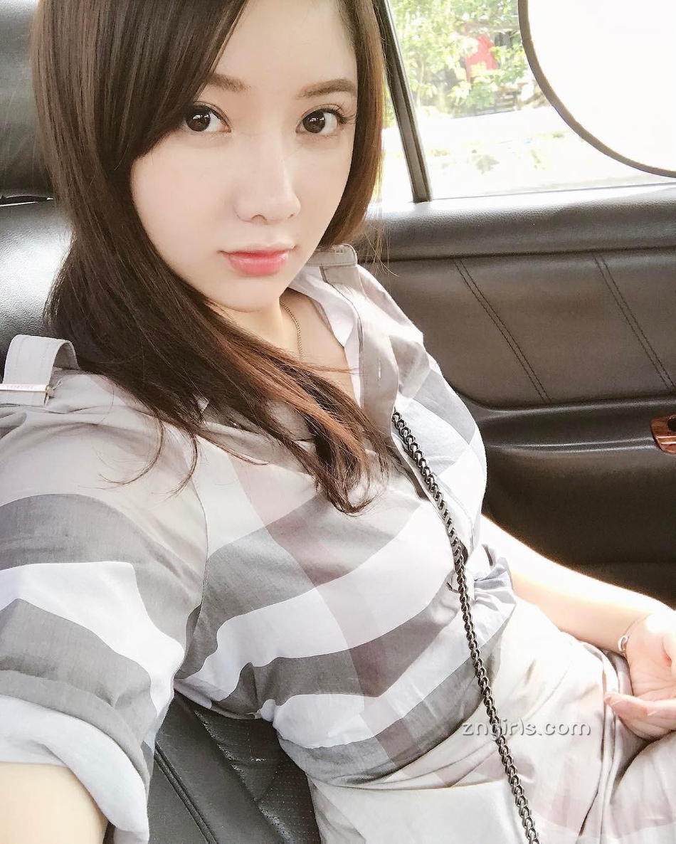 组图:台湾网红前凸后翘身材犯规 清新可爱眼神清澈_高清图集_新浪网