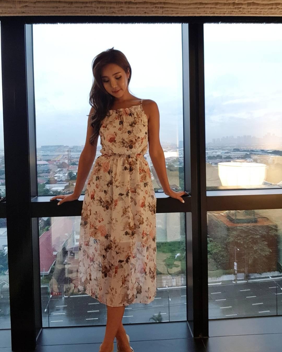 来自韩国的模特金智娜常出现在各大展场里,也是拳击