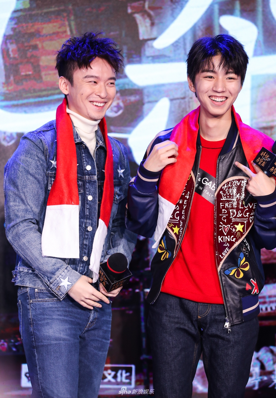 组图:迪丽热巴穿蛋糕裙公主范儿 董子健婚戒吸睛