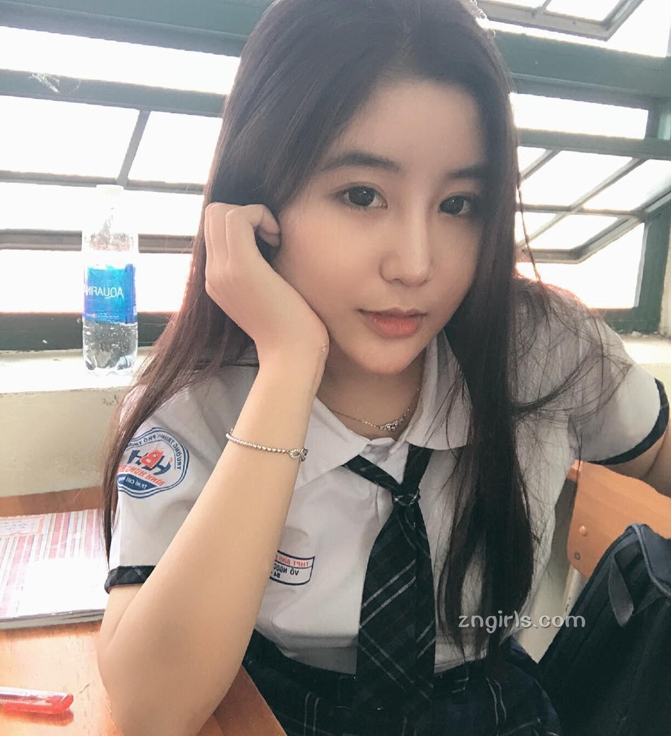 组图越南16岁美女高中生走红获赞零缺点女神