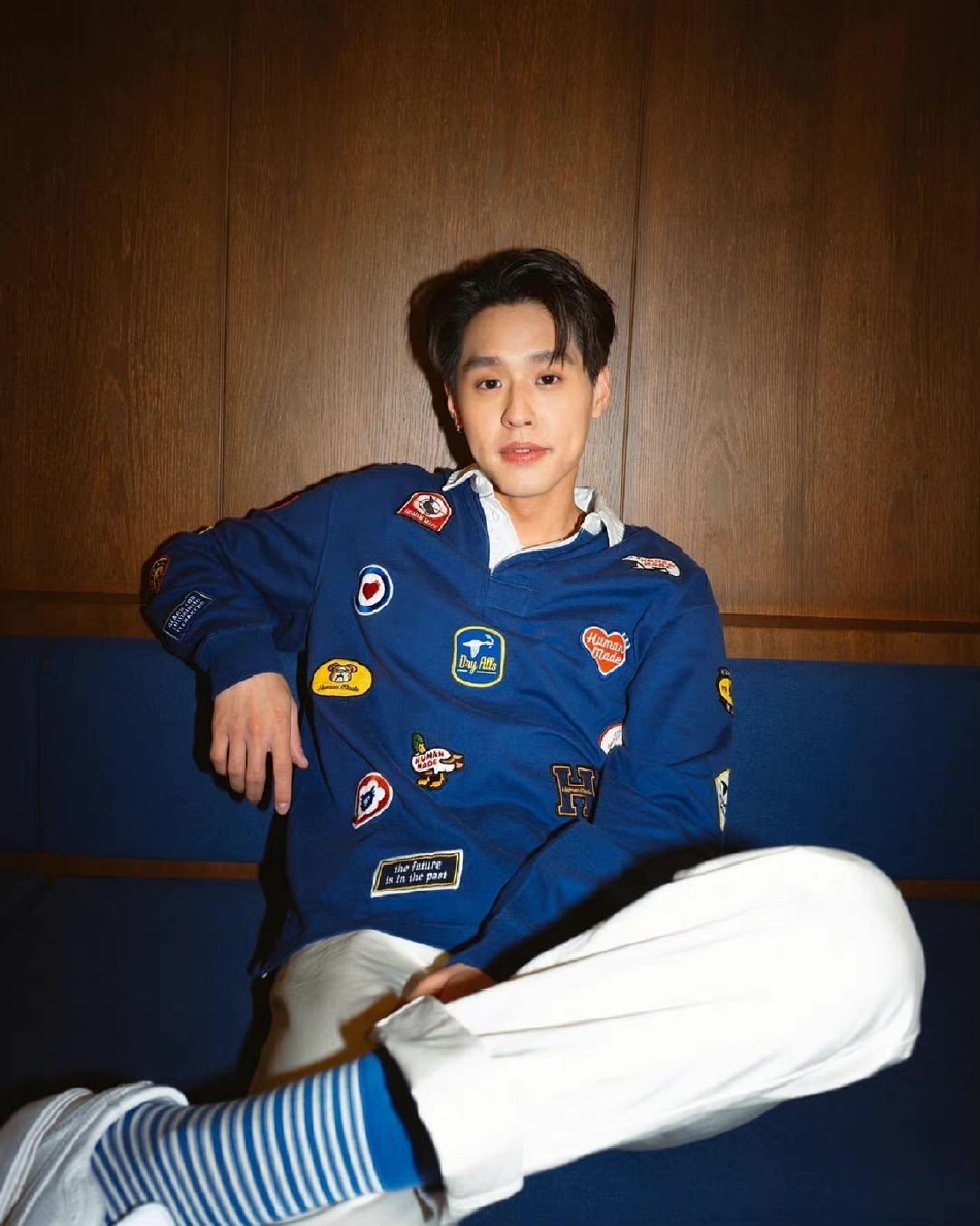 组图:泰星billkin度假期间被砸车 透露车内物品被一扫而光