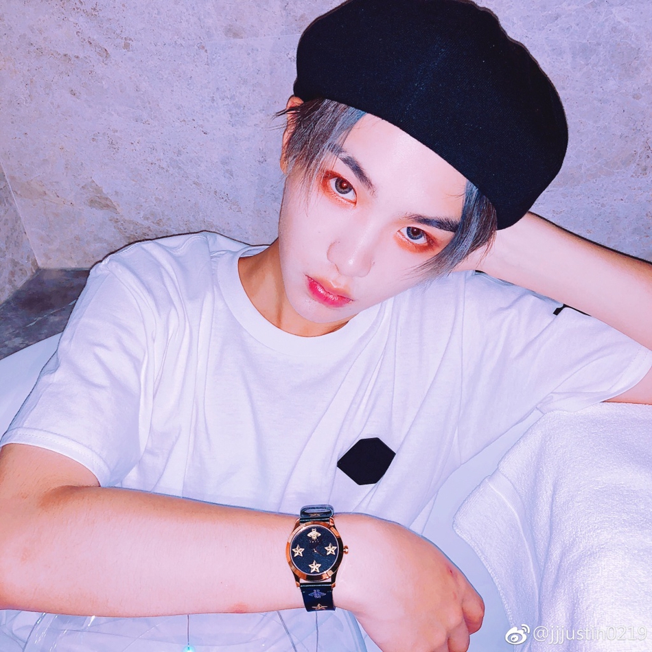 组图:justin小断眉嘟嘴实力萌 晒九宫格帅照只为安利这部电影