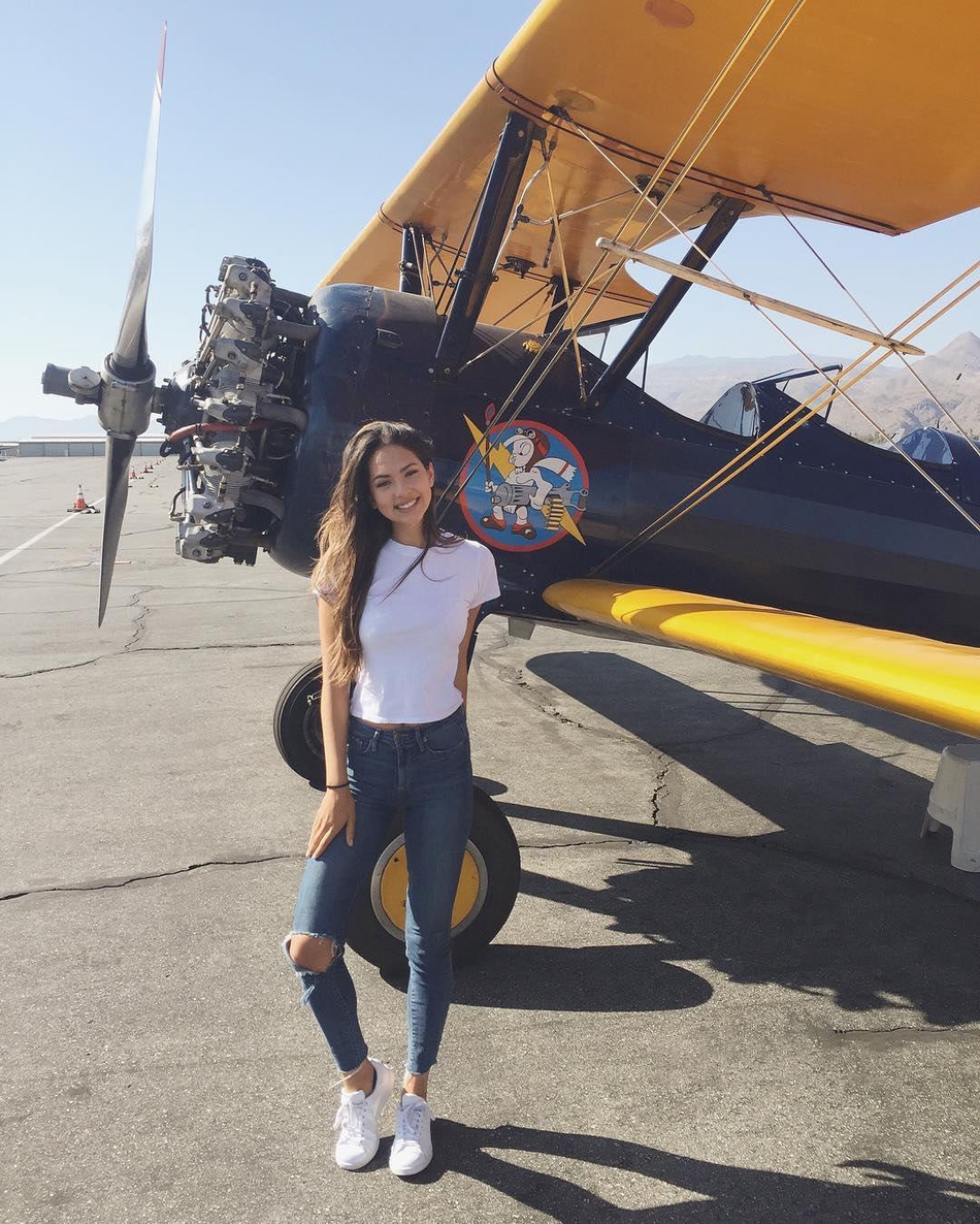 新浪娱乐讯 christen由11岁时就已经加入幕前成为童星